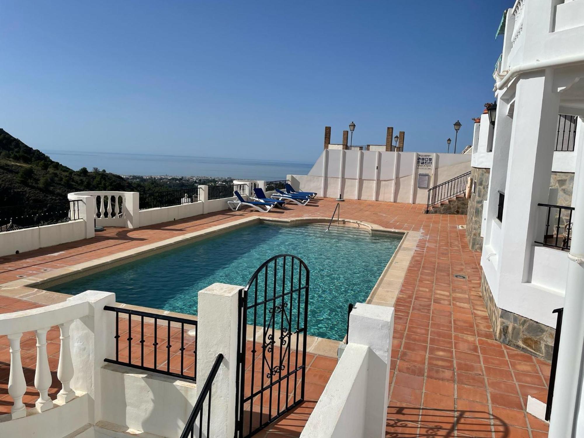 Precioso Apartamento De Dos Plantas Con Vistas Frigiliana Buitenkant foto